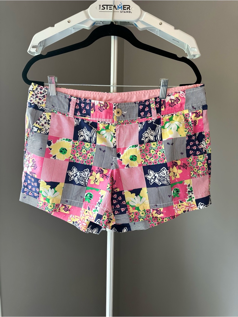Lilly Pulitzer Bug Patchwork Callahan Floral Shorts